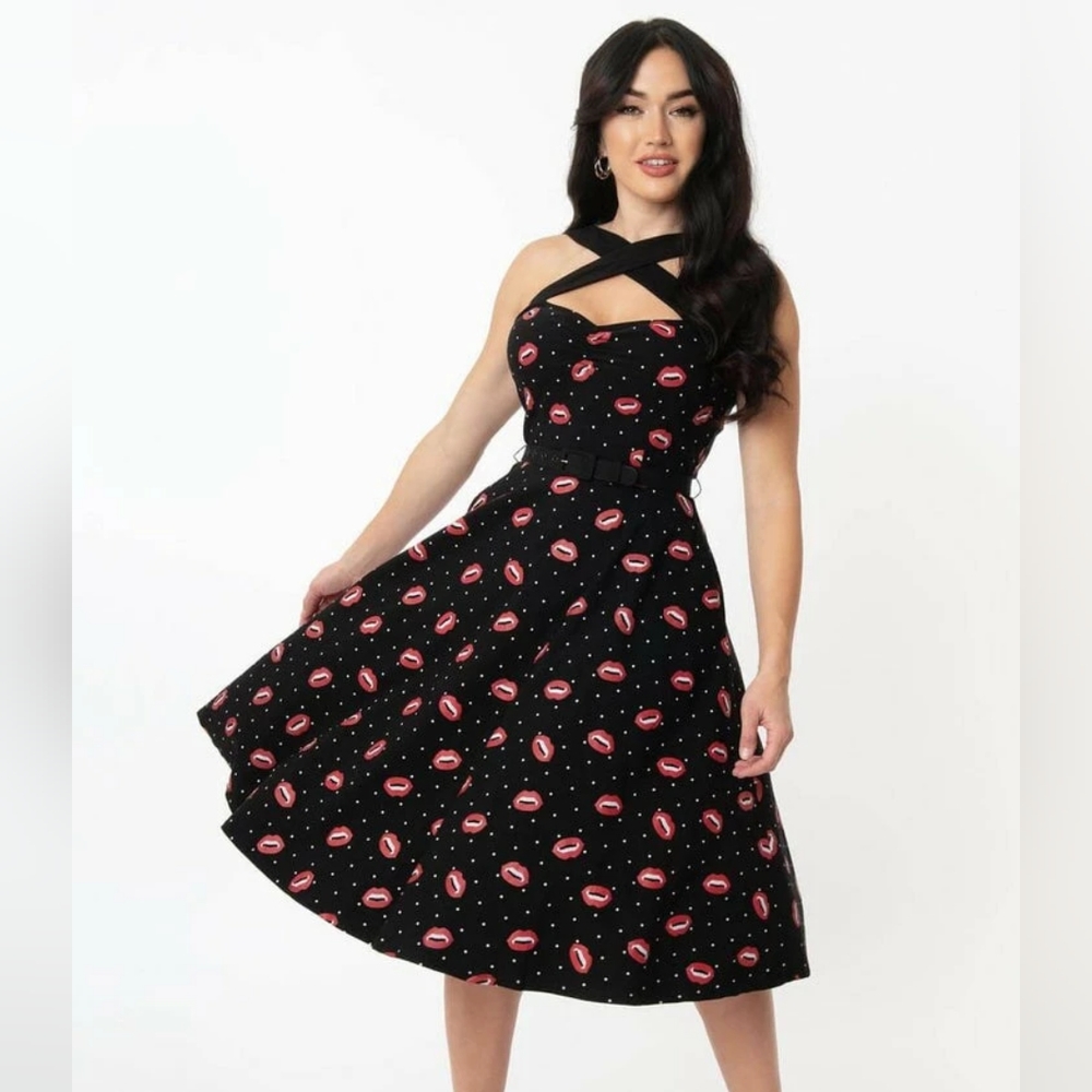Unique Vintage Vampire Kiss dress in 2XL NWOT